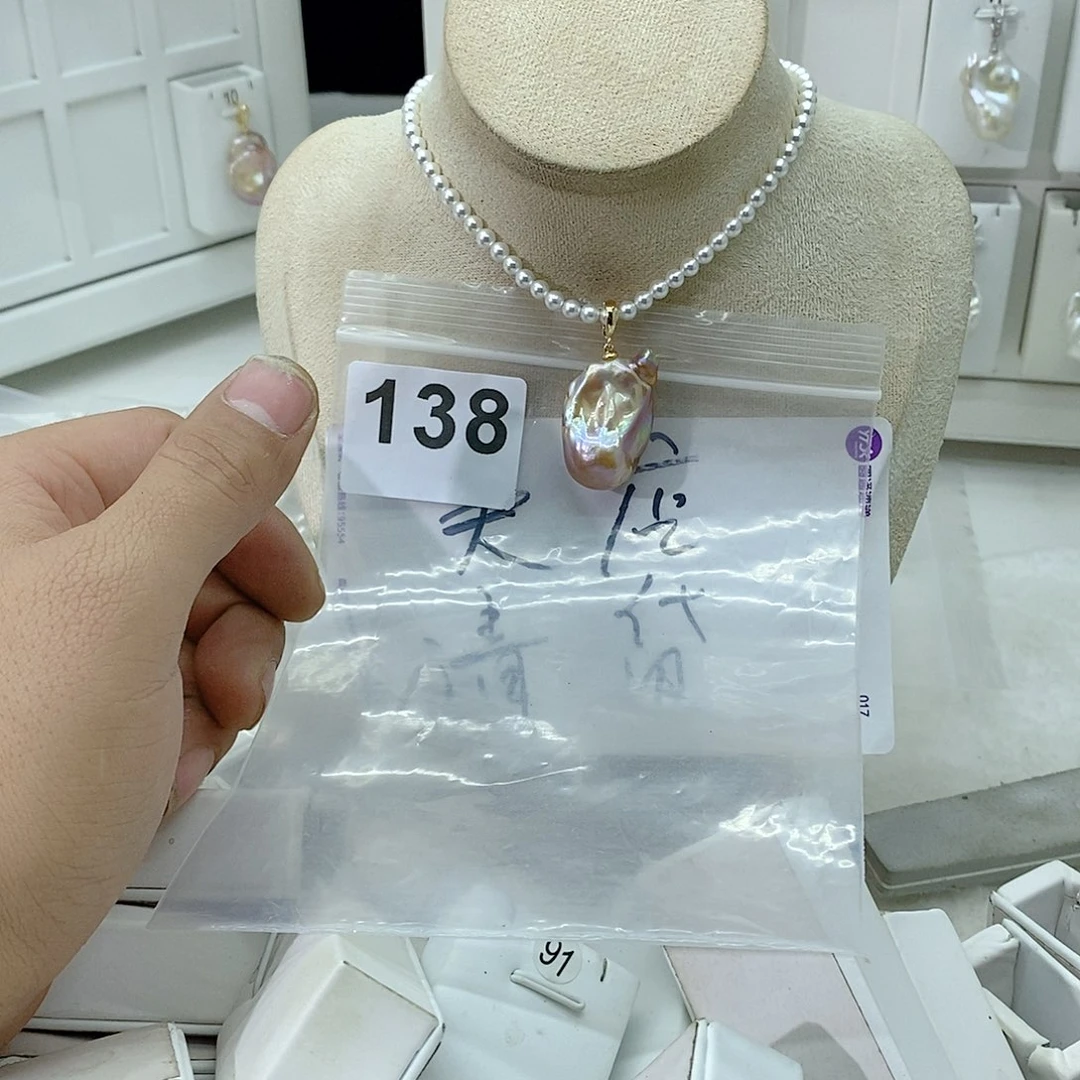 淡水珍珠颈饰合金