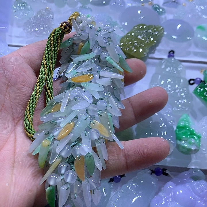 翡翠未镶嵌颈饰天然翡翠A货吊坠
