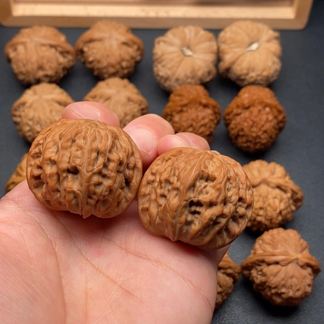 文玩核桃吊坠38球磨