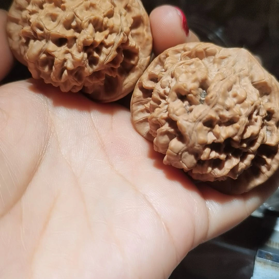 猴头核桃吊坠50龙鼎官帽