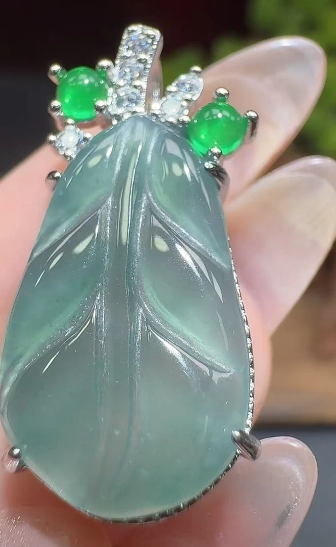 【菲】翡翠叶子吊坠@k