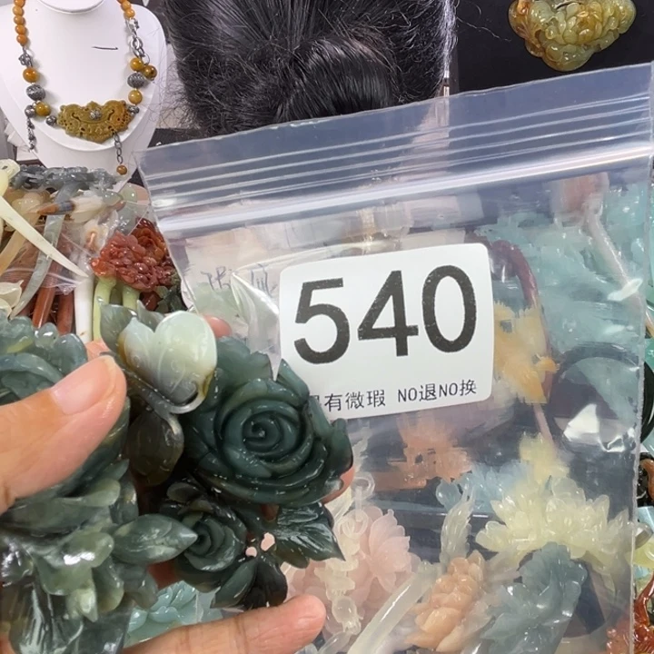 未镶嵌岫玉发饰心*
