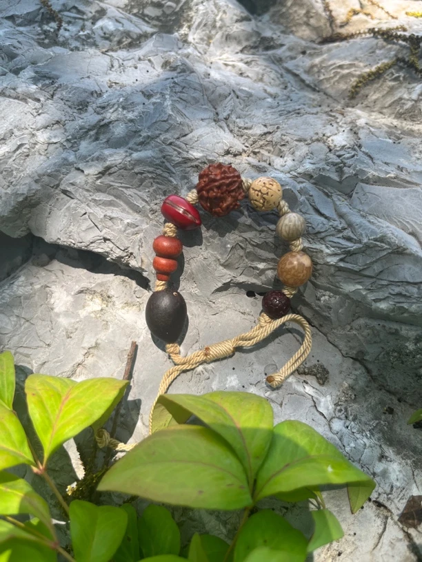 非金属木质手链 复古中性雕刻百搭气质民族风财8籽手串手捻饰品