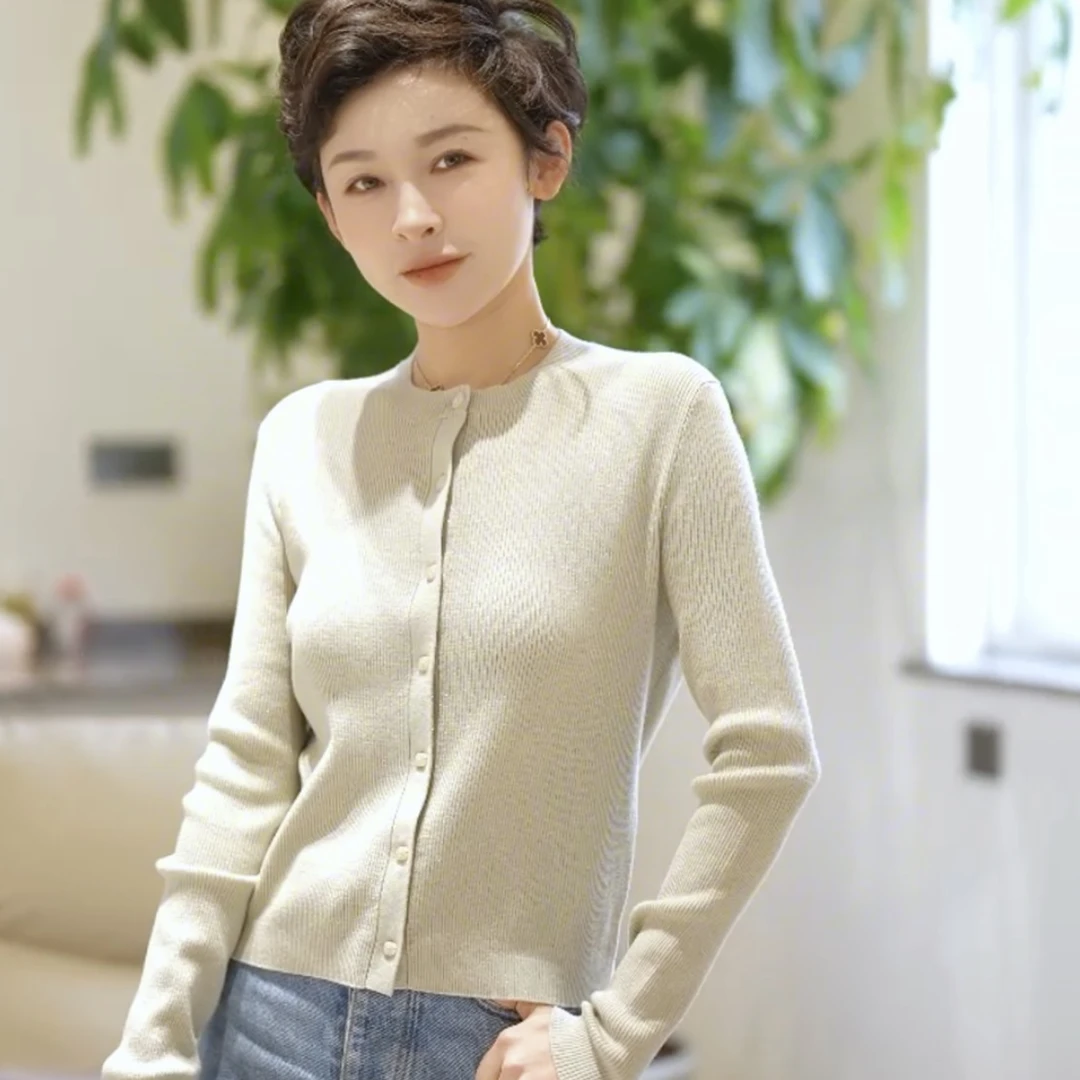 【春恋】2025秋装外搭纯色圆领亮丝小衫针织开衫女上衣MG8025