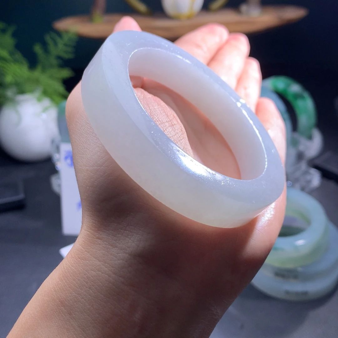 定制翡翠手镯未镶嵌