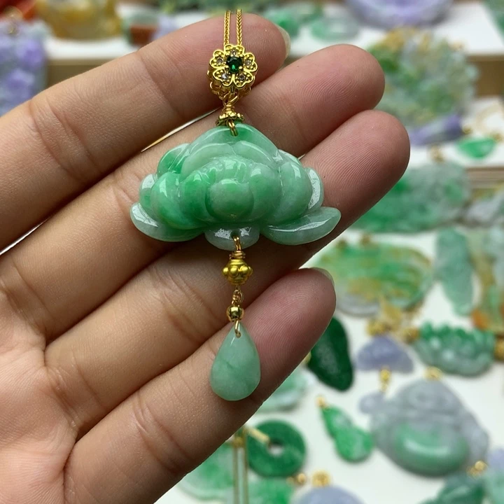 颈饰未镶嵌翡翠翡翠