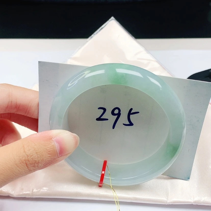 【闪购商品】翡翠手镯未镶嵌55.3圈