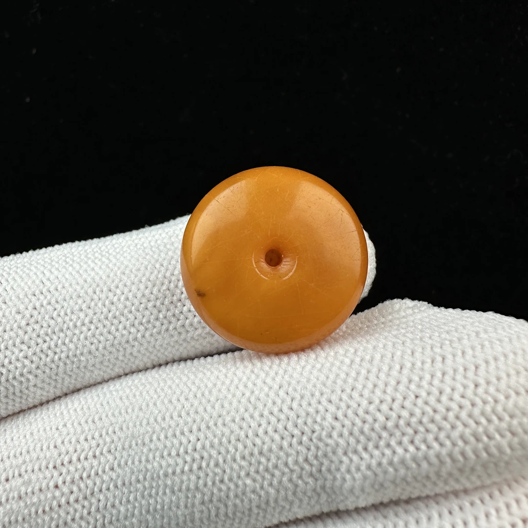 B1049瑕疵特价天然蜜蜡 扣子19x7.2mm支持鉴定假一罚十