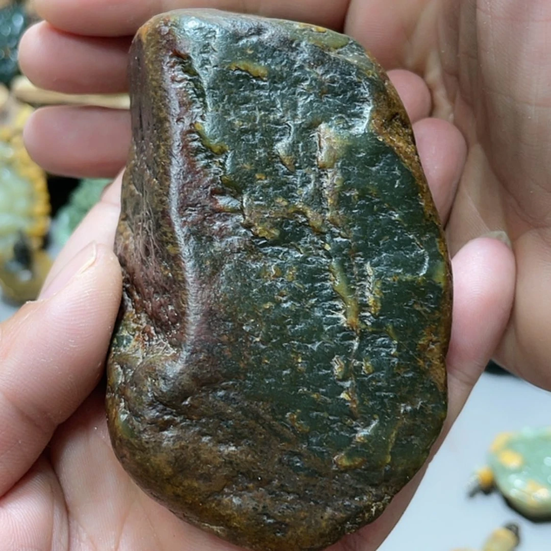 【闪购商品】岫岩河磨玉（透闪石质玉）把件未镶嵌水**韵