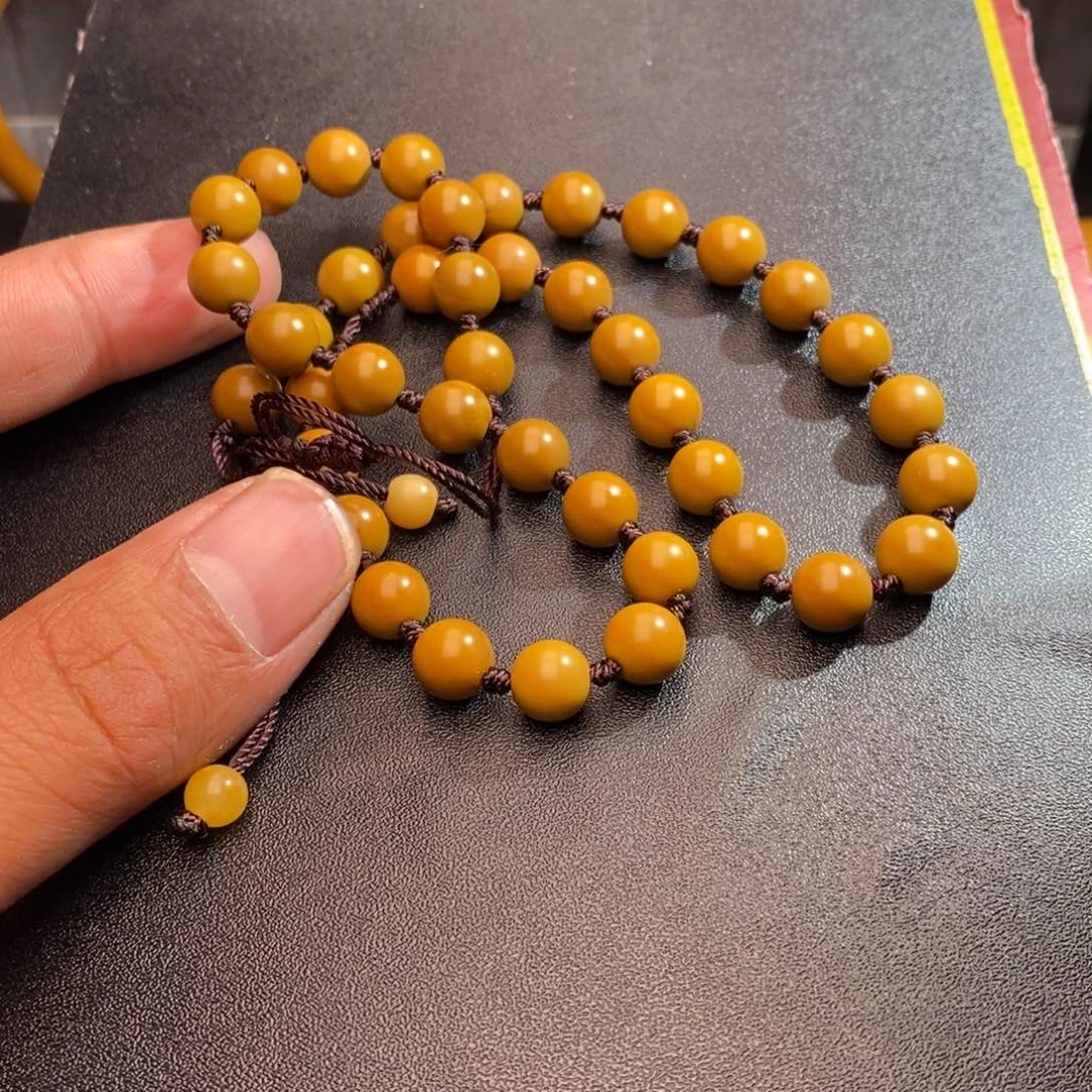 石英质玉颈饰未镶嵌用****3