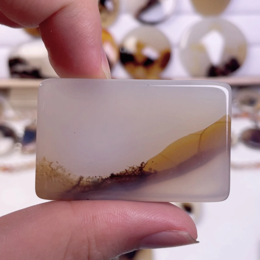 玛瑙/玉髓颈饰未镶嵌