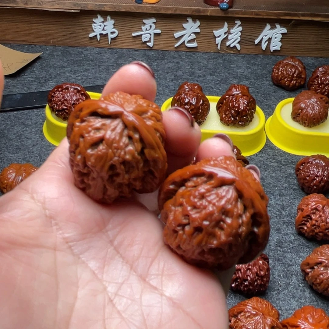 吊坠文玩核桃文玩核桃 手把件 白狮子