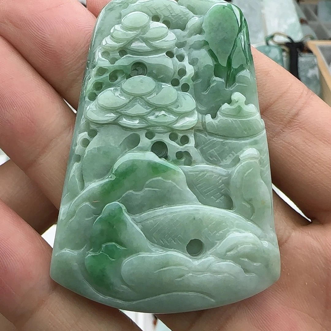 翡翠未镶嵌颈饰翡翠