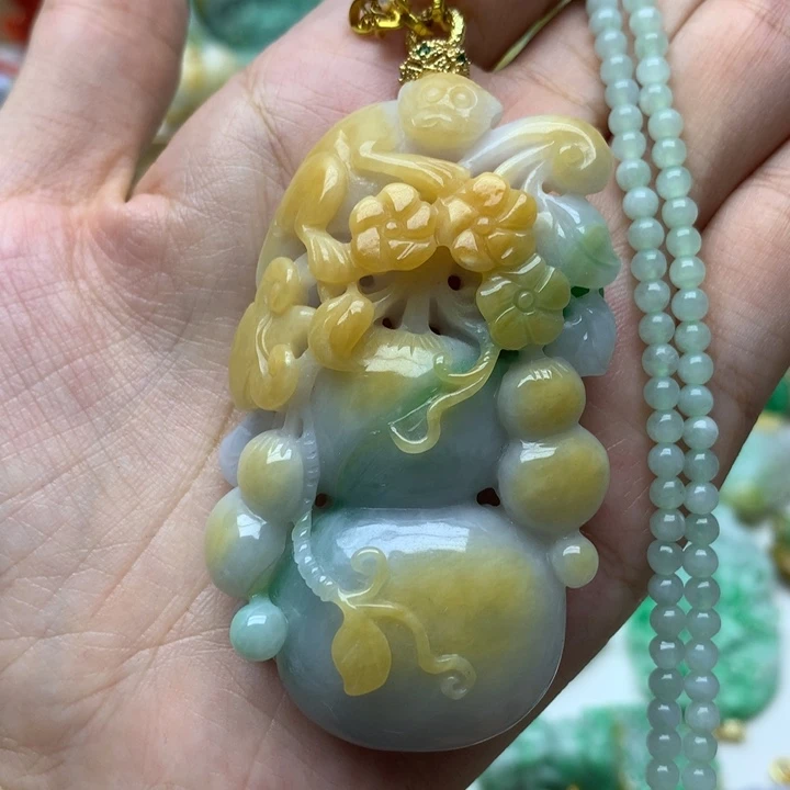 颈饰未镶嵌翡翠翡翠