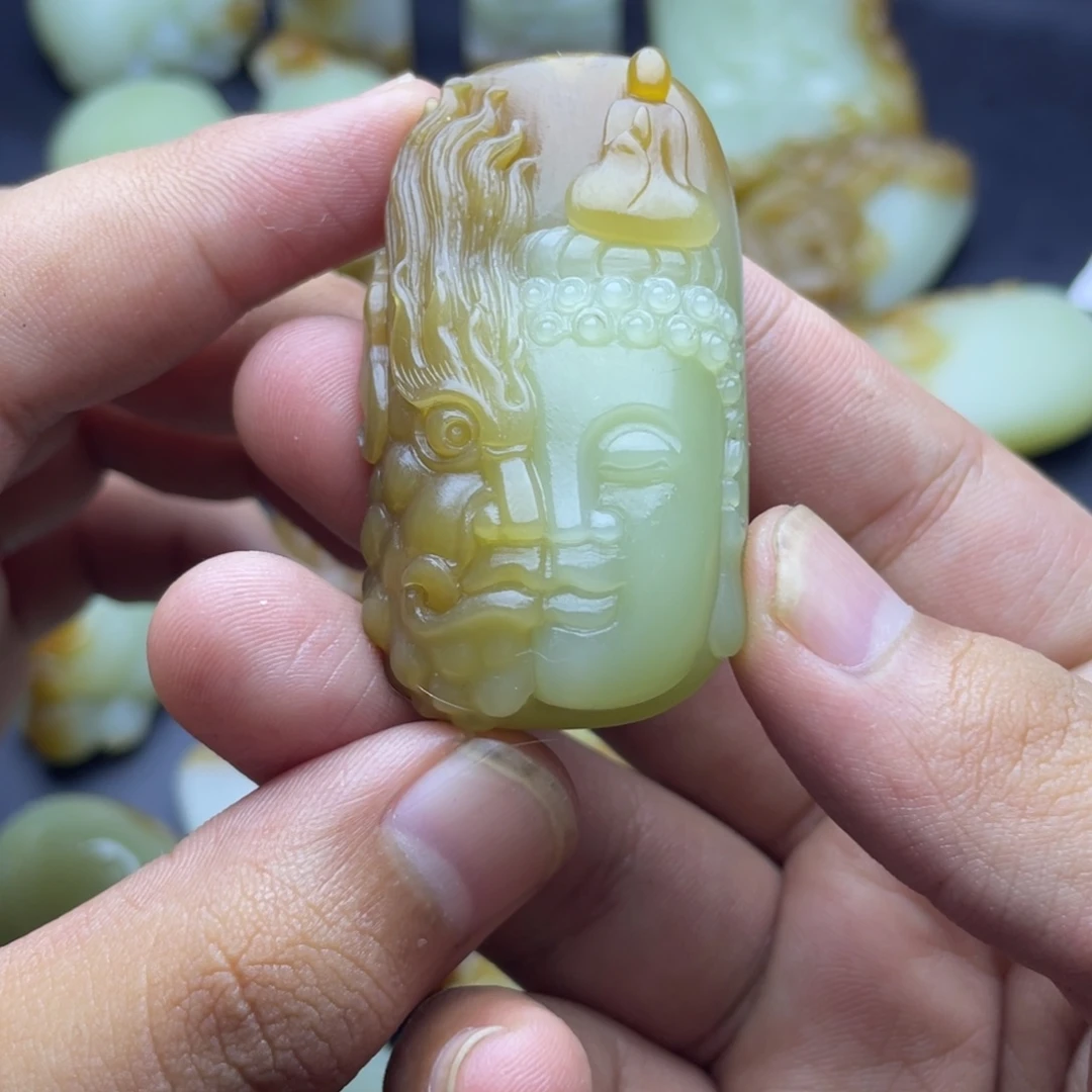 和田玉（糖玉）未镶嵌颈饰