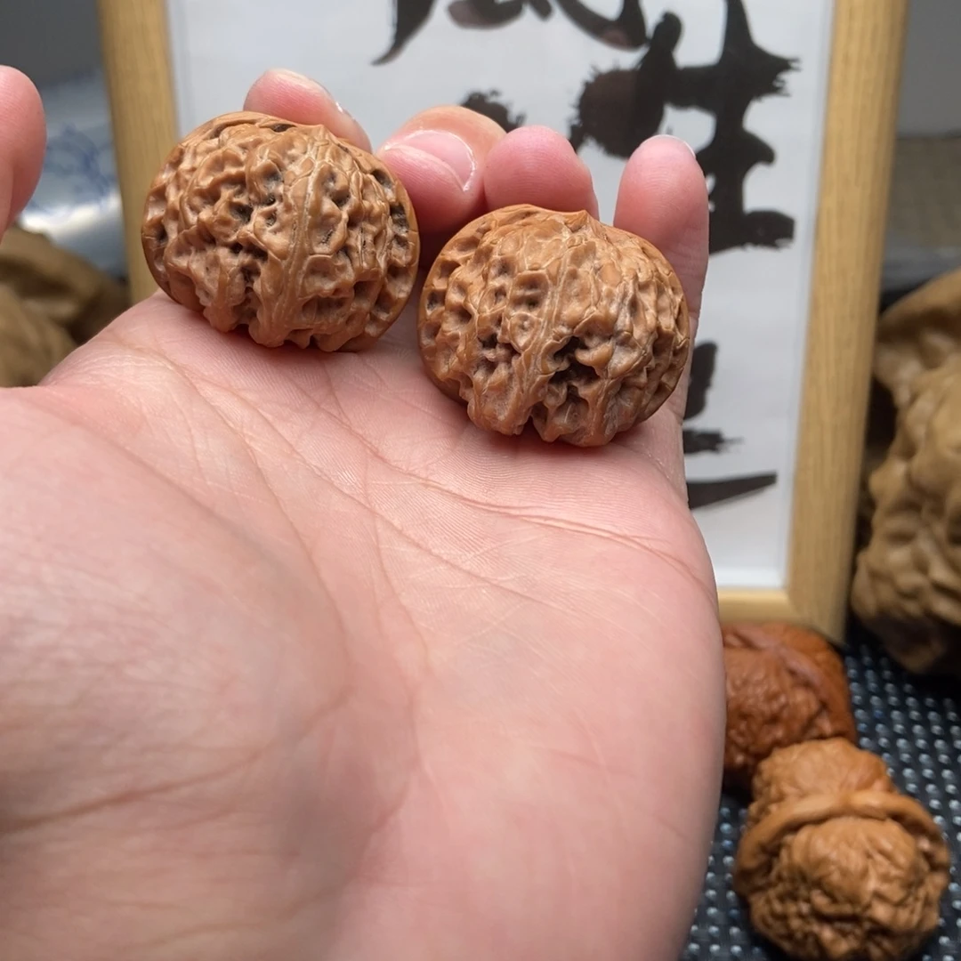 文玩核桃吊坠34苹果园