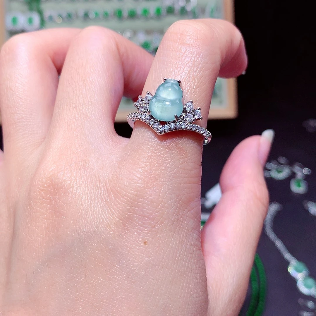 【闪购商品】翡翠吊坠(不含链)未镶嵌