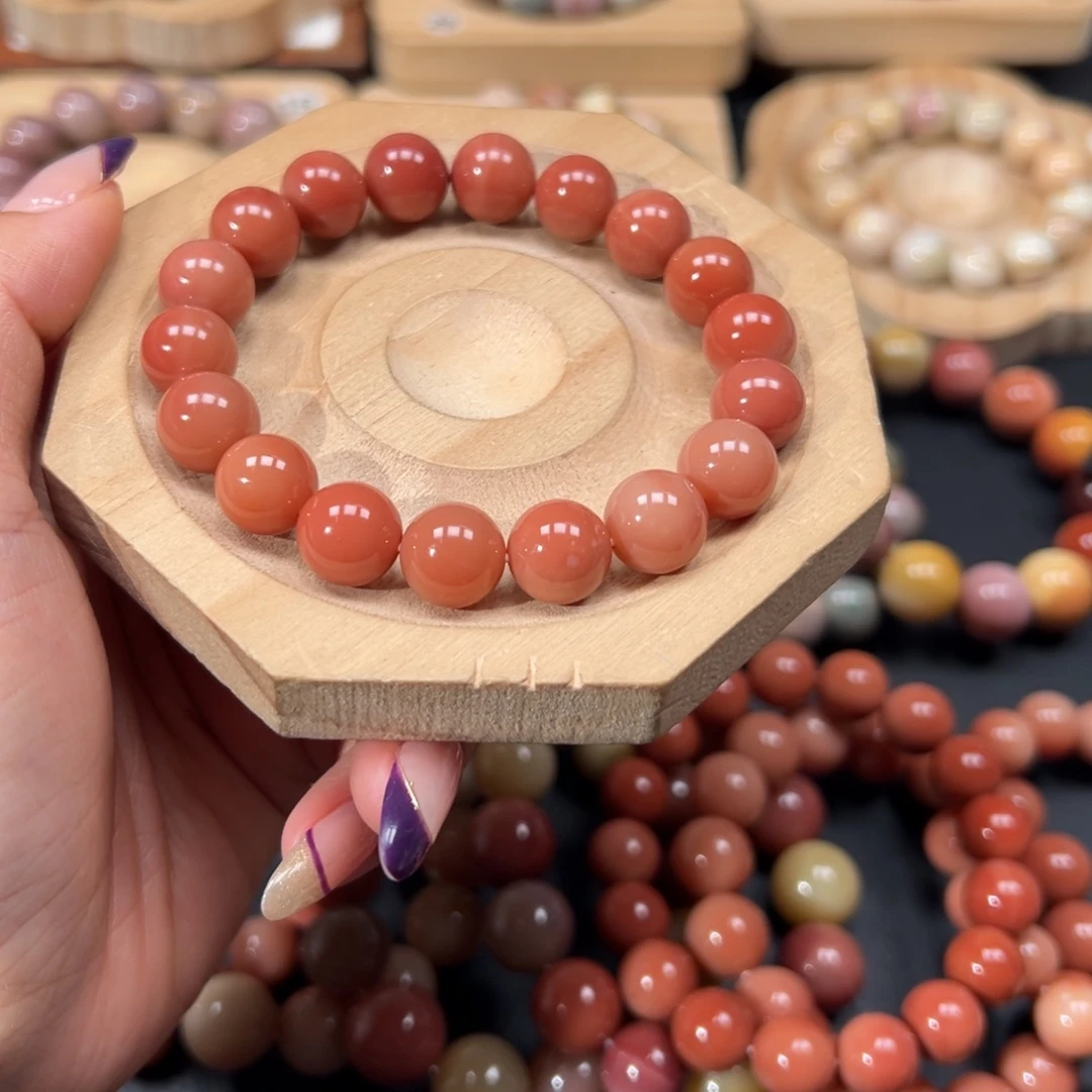 ****。石英质玉未镶嵌手链170