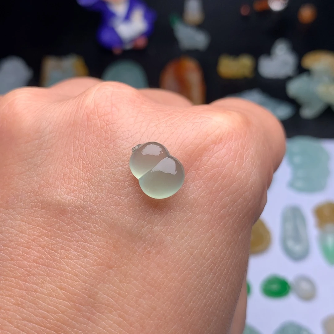 定制翡翠未镶嵌葫芦