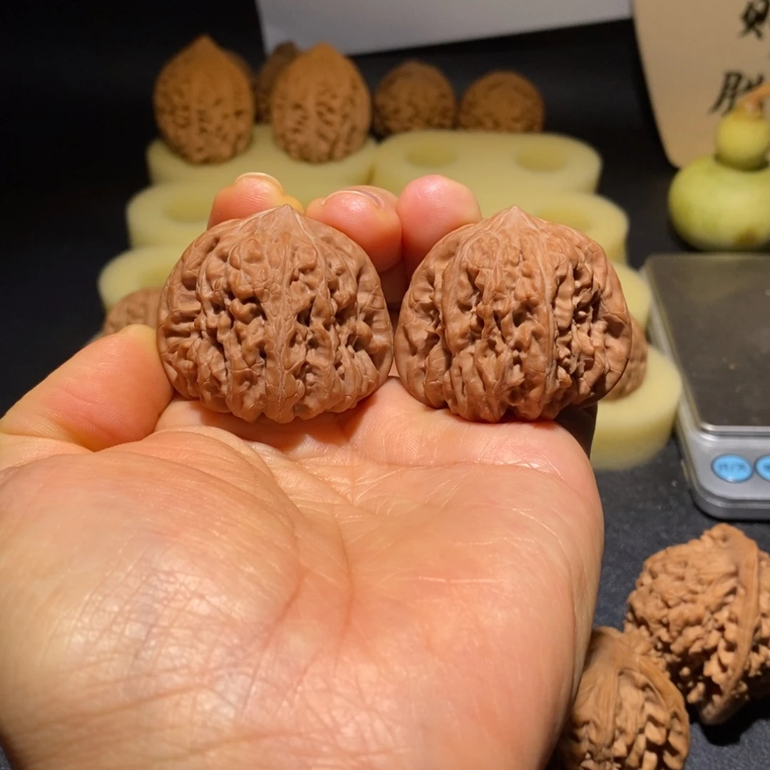 文玩核桃吊坠平谷凹底41