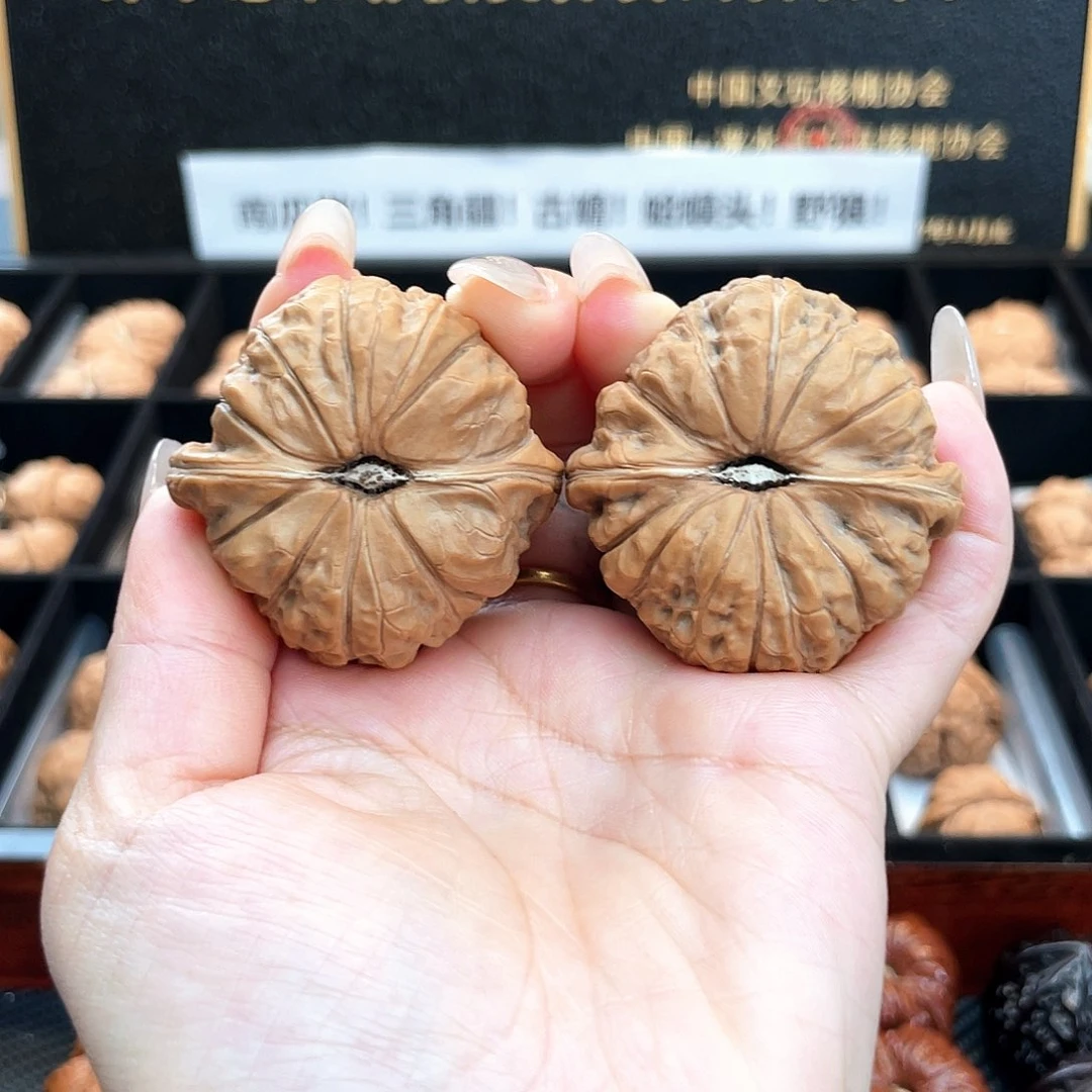 把件文玩核桃↖****。44南瓜全品一字底大肉纹正肩44S8