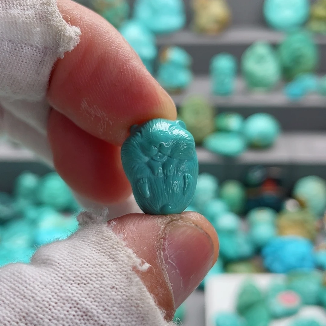 绿松石颈饰未镶嵌尘*