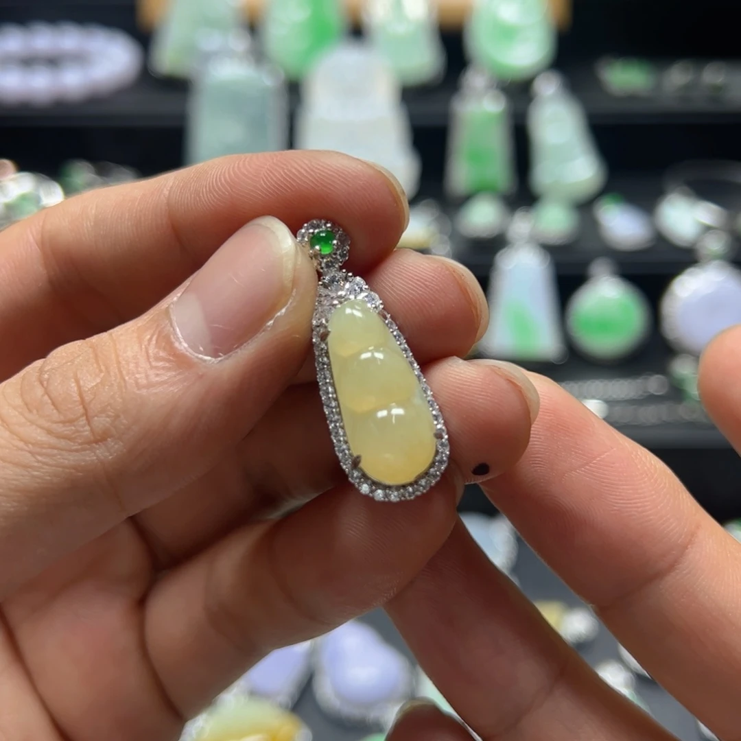 颈饰银S925镶嵌翡翠天然翡翠