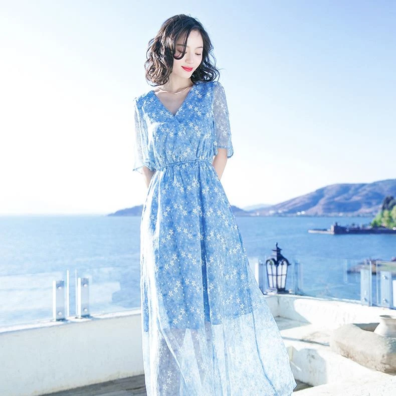 DUCURNO海边度假连衣裙女夏季2025新款优雅修身显瘦短袖碎花长裙