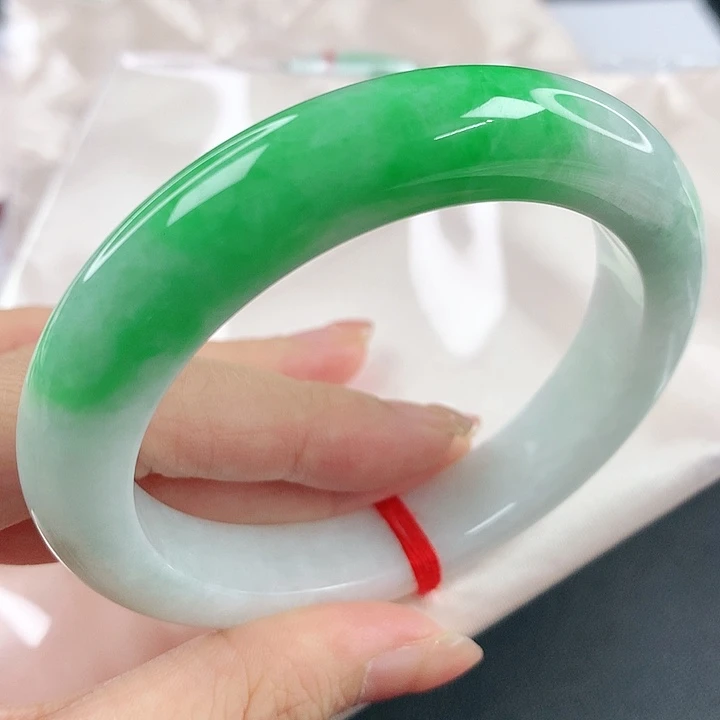 未镶嵌手镯翡翠，351