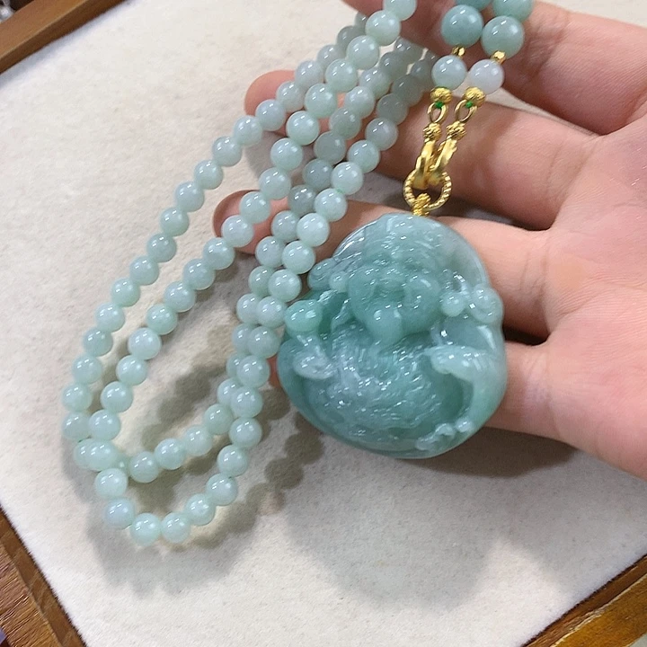 翡翠未镶嵌颈饰翡翠吊坠