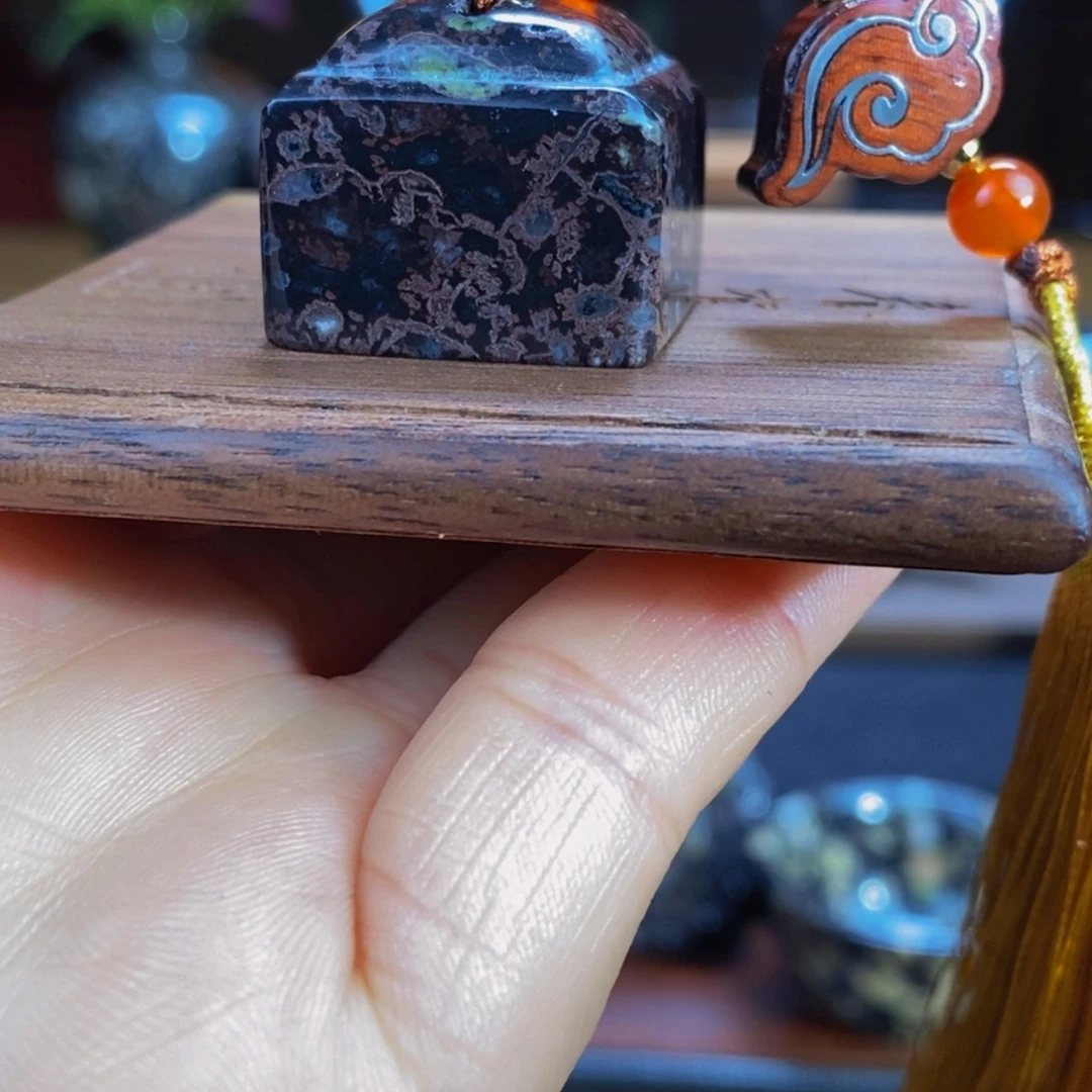 梅花玉精美梅花小印章