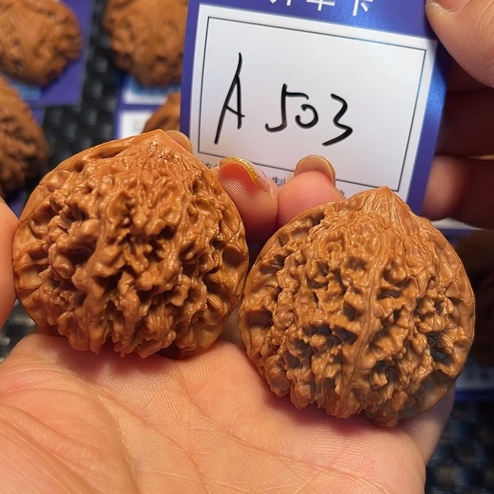 桃核把件44满天星A503