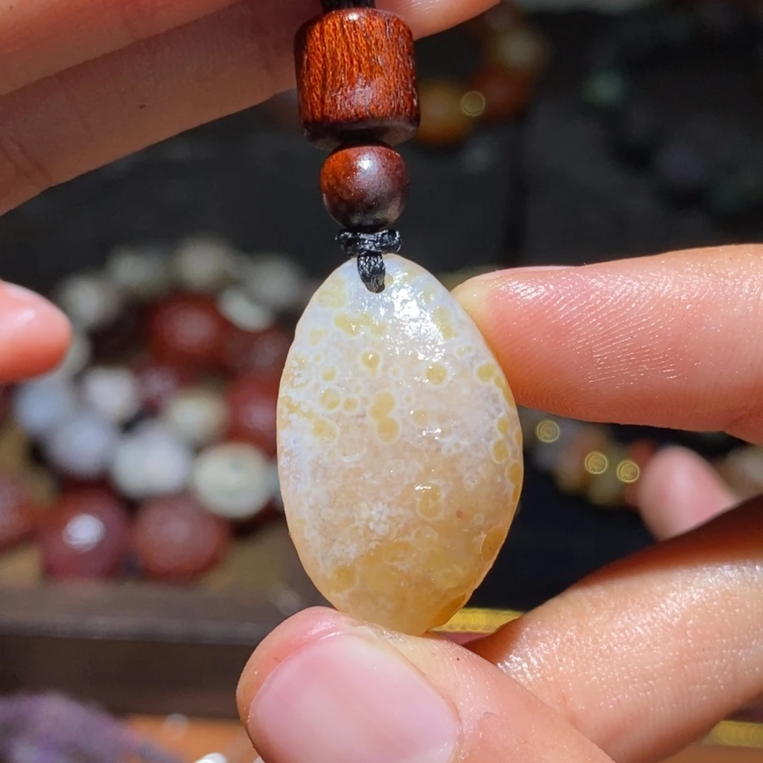 玛瑙/玉髓未镶嵌珠宝半成品