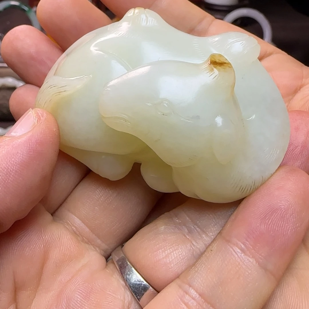 时***墨和田玉未镶嵌颈饰