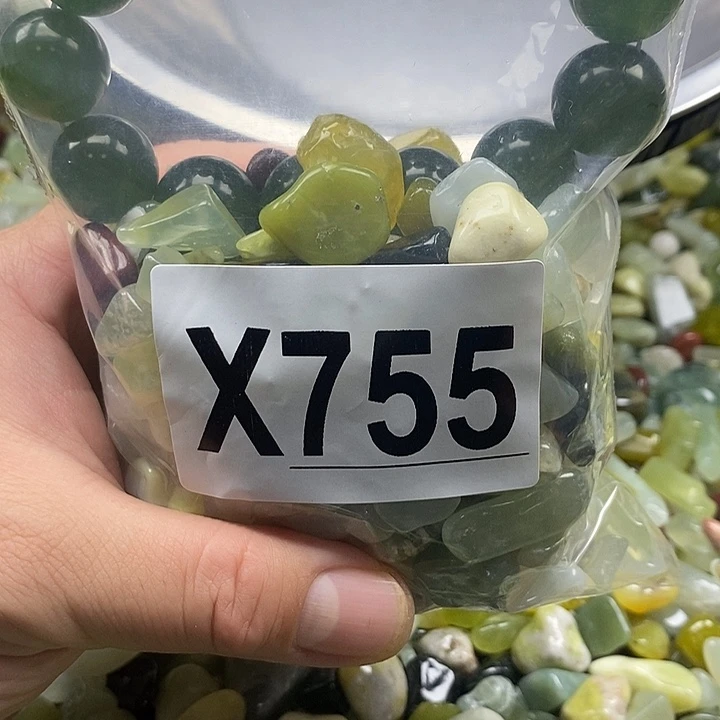 岫玉未镶嵌鱼缸石