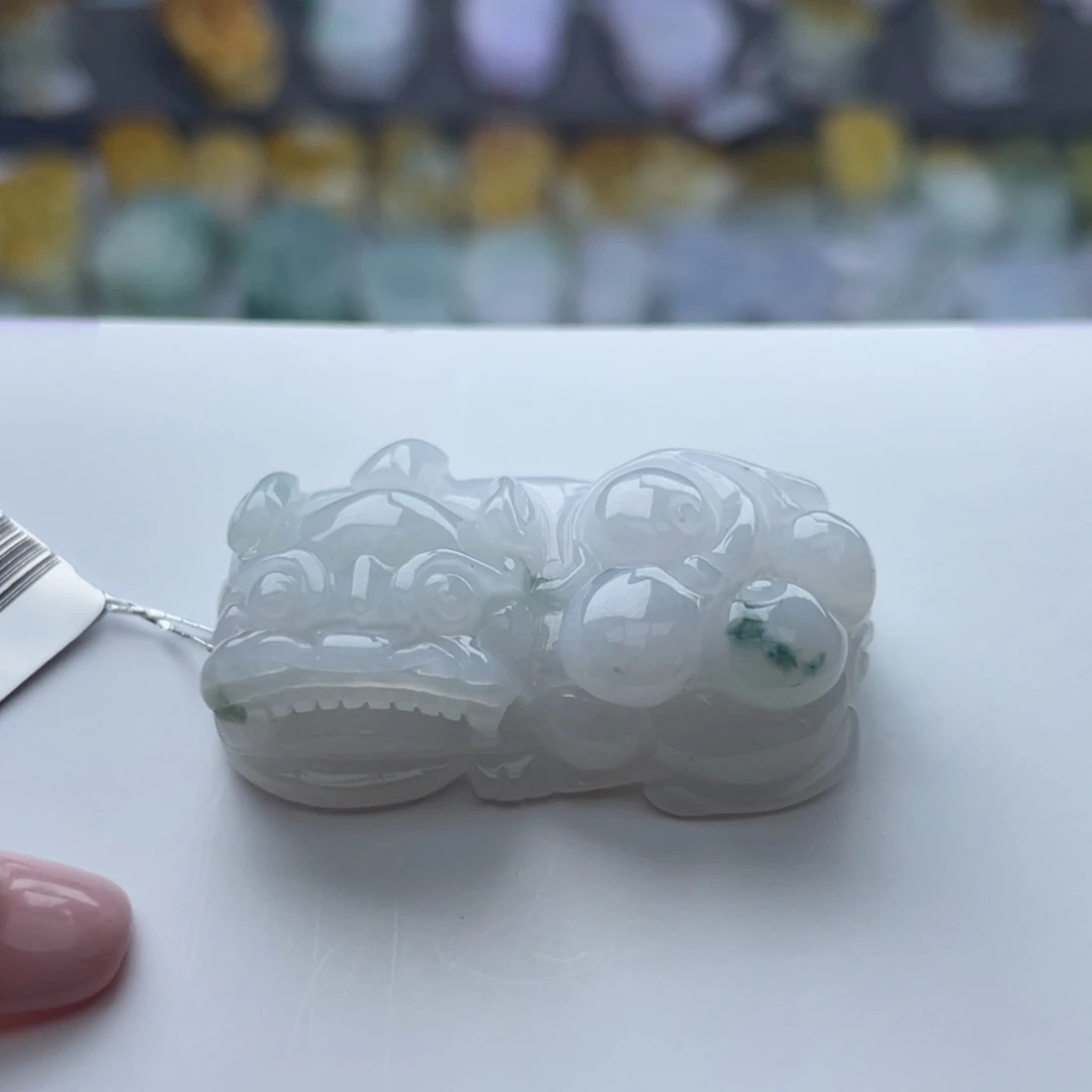 翡翠颈饰未镶嵌貔貅
