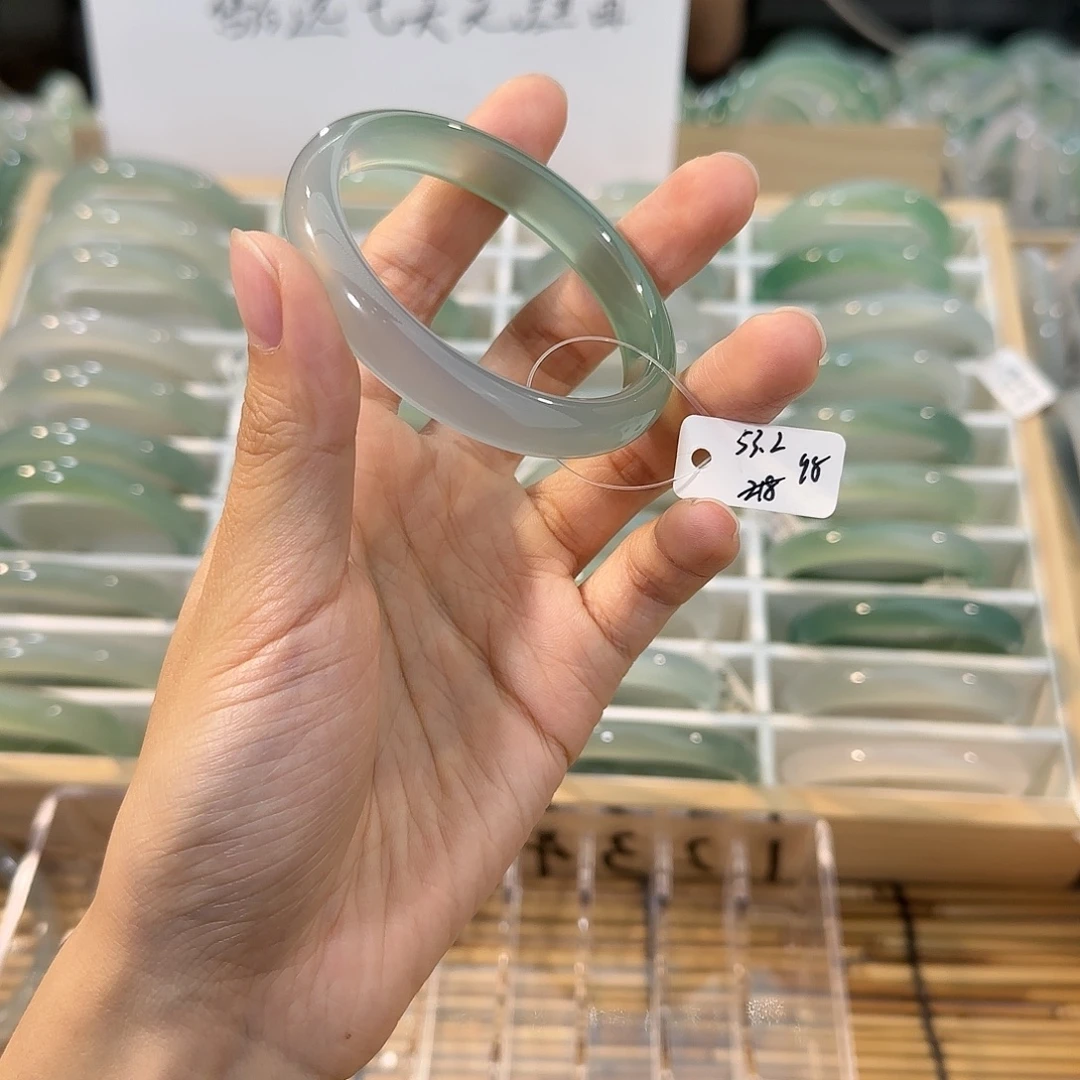 玛瑙/玉髓未镶嵌手镯圈口53.2