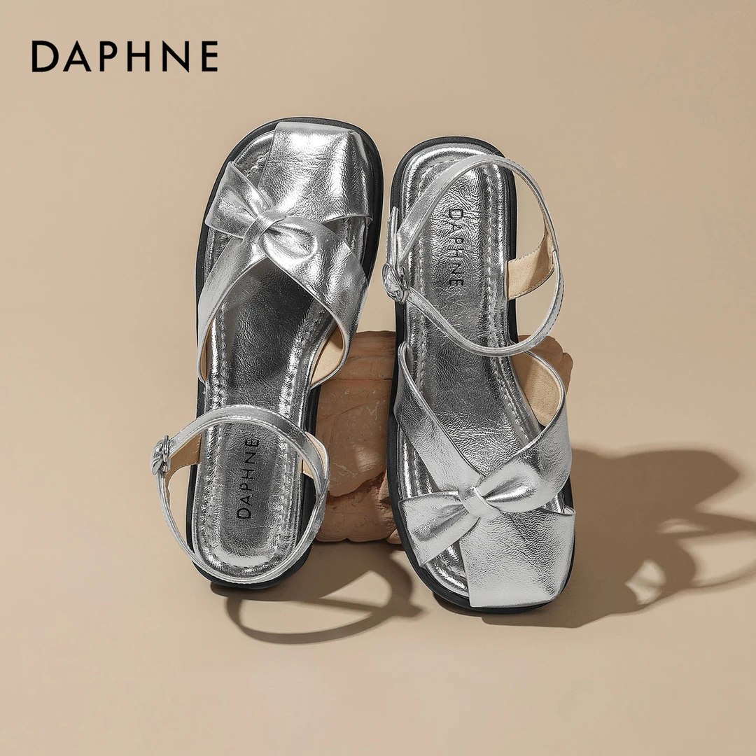 达芙妮包头凉鞋女2025夏季新款外穿平底罗马鞋软底防滑沙滩凉拖鞋