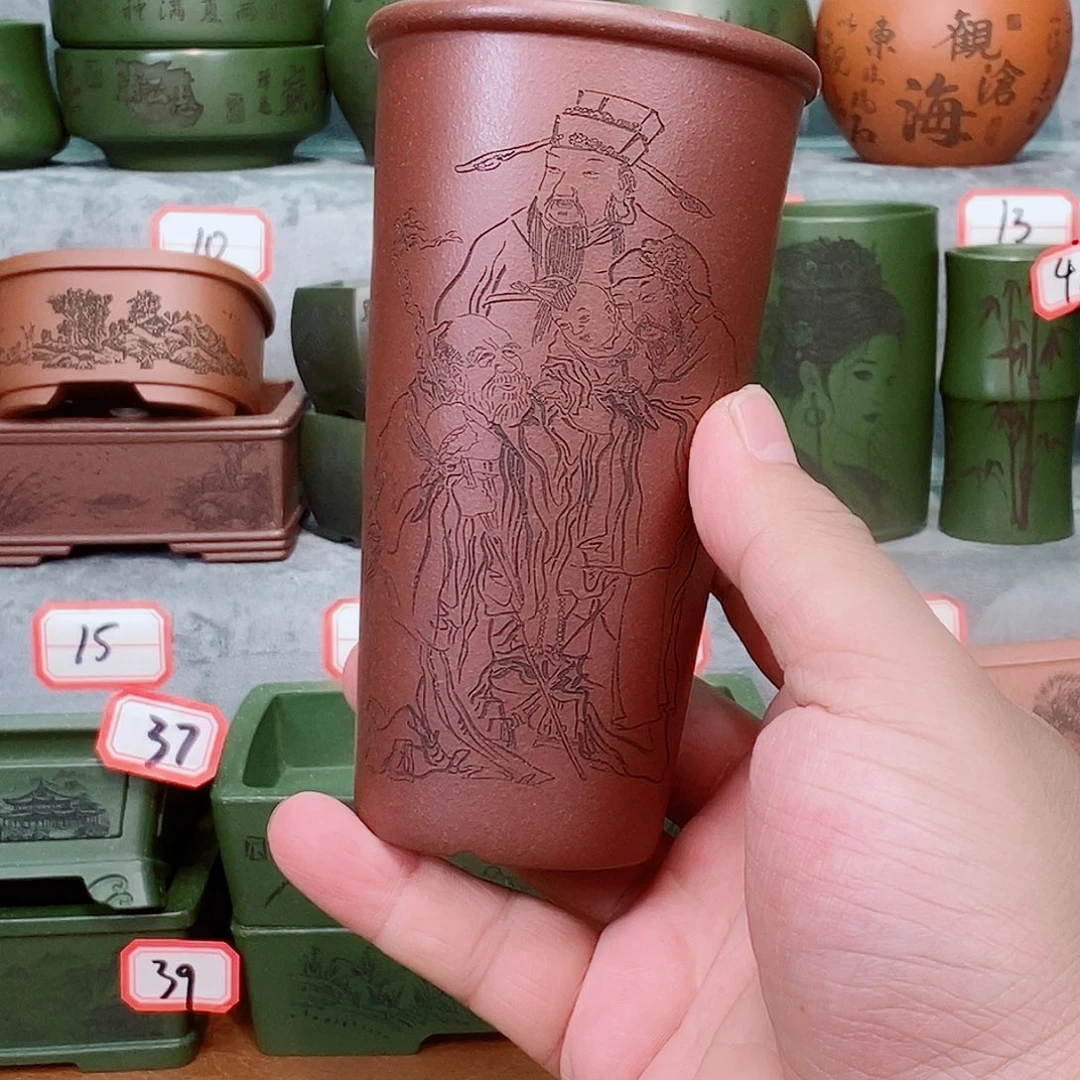 紫砂花盆我在看书