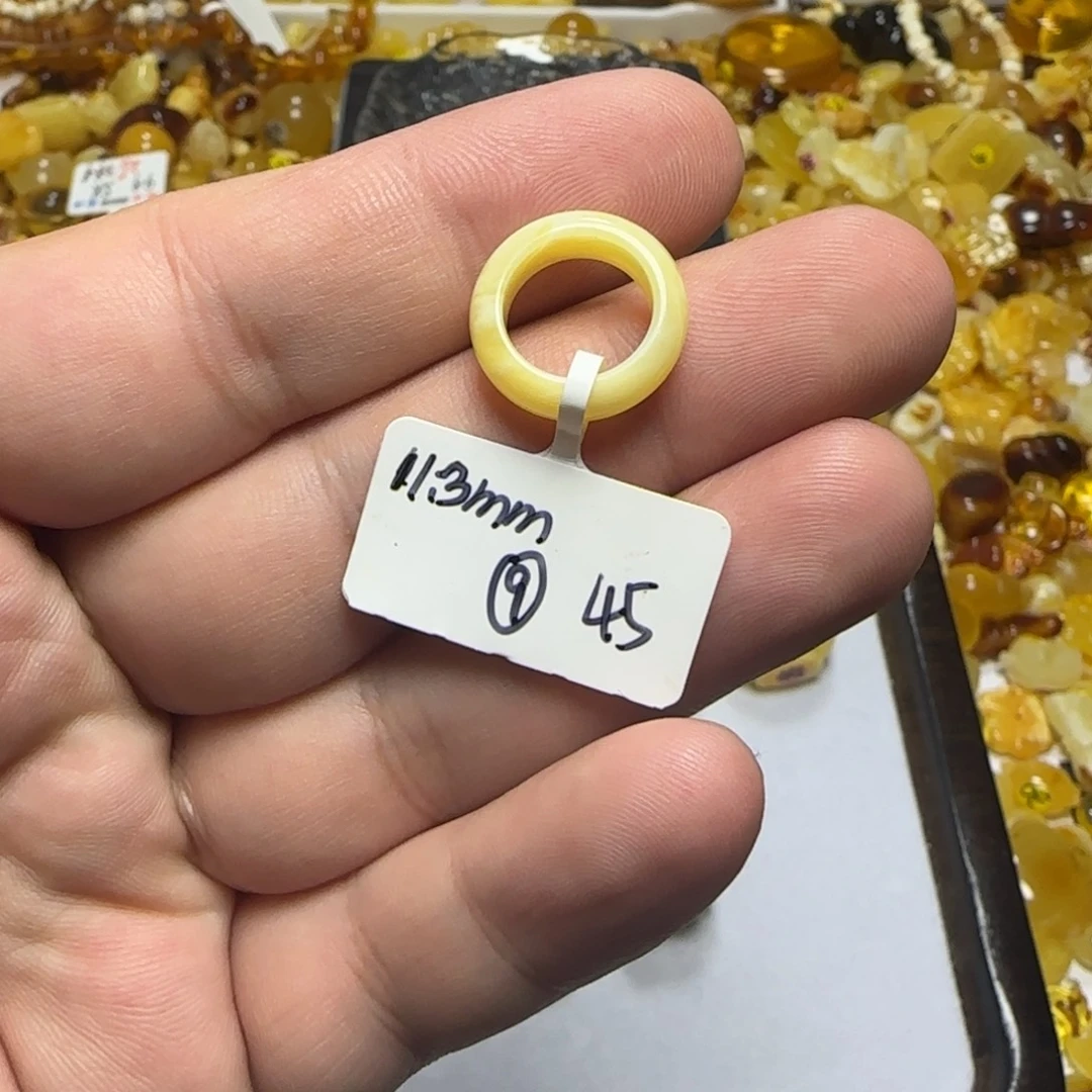 琥珀未镶嵌裸石11.3内径