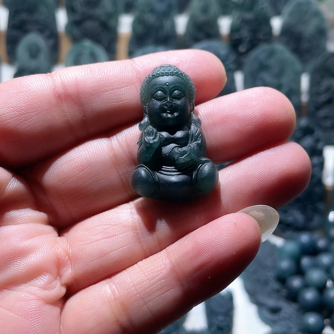 定制翡翠未镶嵌宝佛