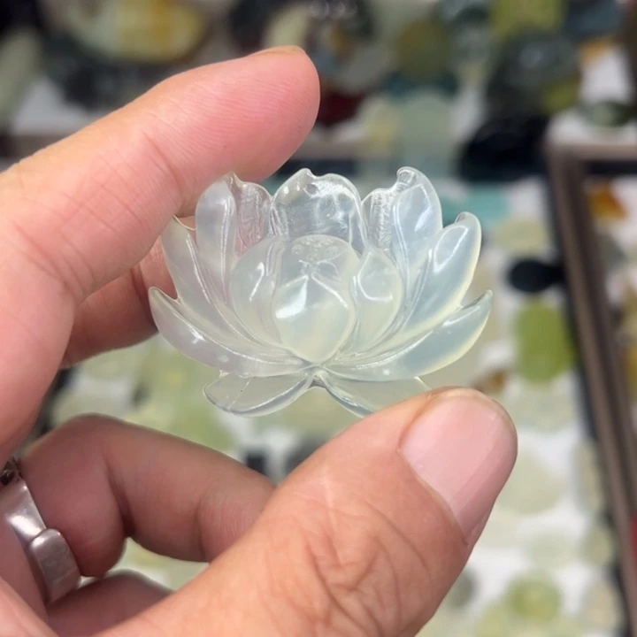 嗯***6未镶嵌岫玉颈饰顶级白冰