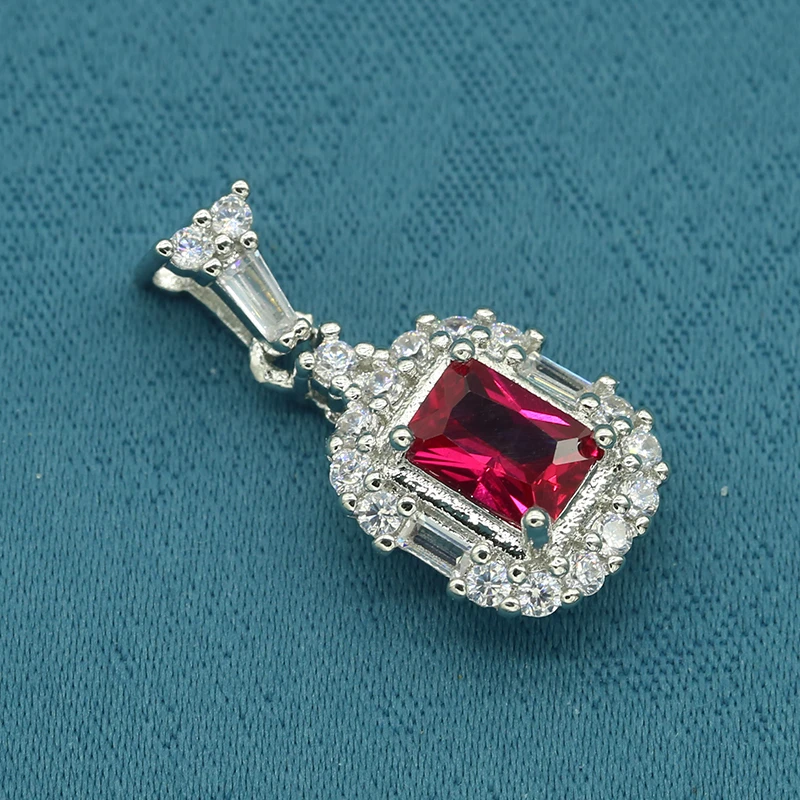 【高级定制】收藏级轻奢时尚设计吊坠M165