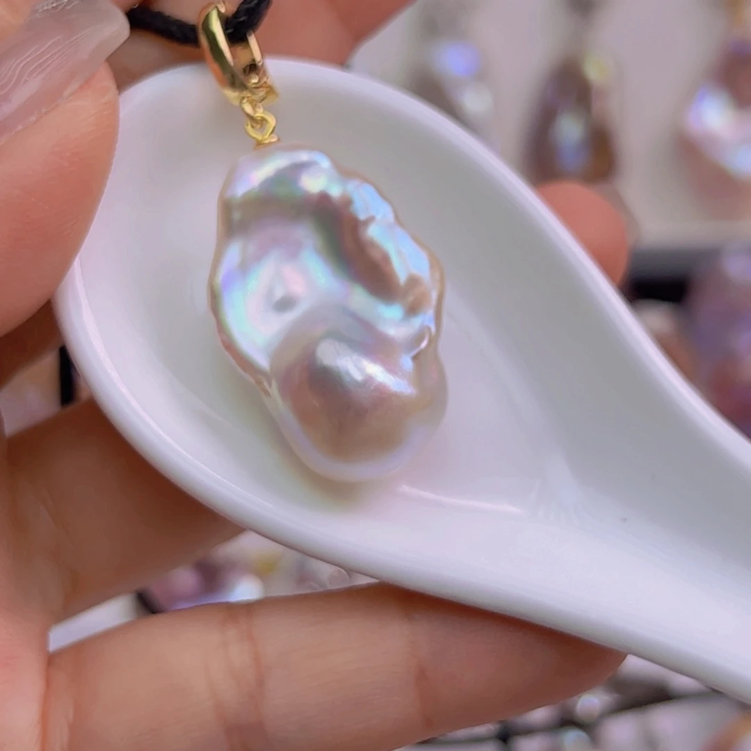 淡水珍珠未镶嵌吊坠(赠链)