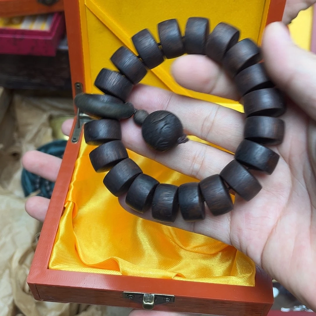 大叶紫檀（黑酸枝木类）