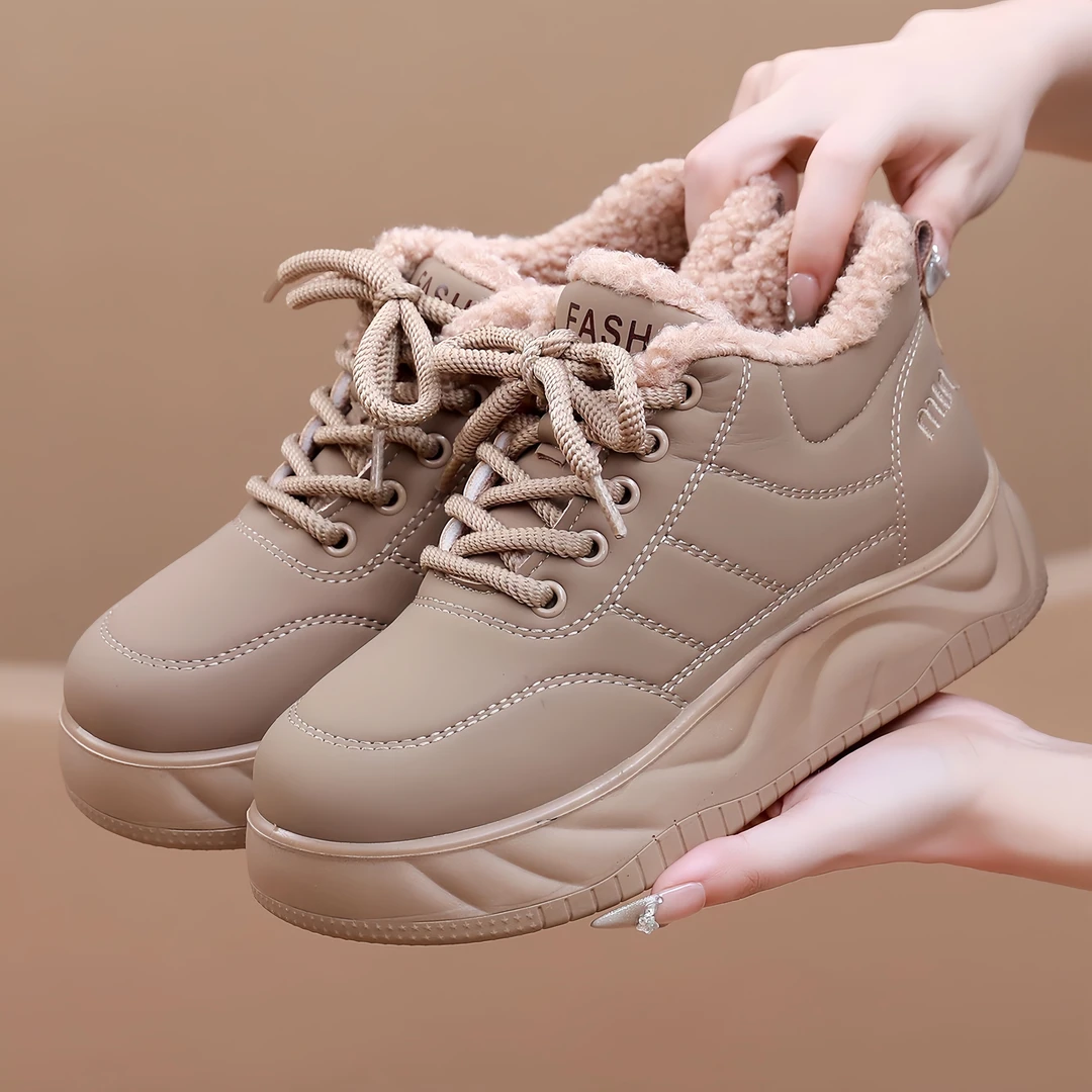 2025冬季新款加绒加厚保暖棉鞋女软底休闲防滑棉靴皮面厚底雪地靴