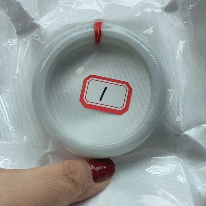 翡翠未镶嵌手镯翡翠