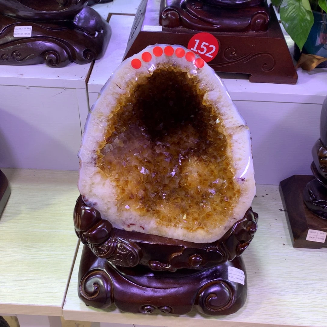 未镶嵌黄晶大型摆件（非配饰）