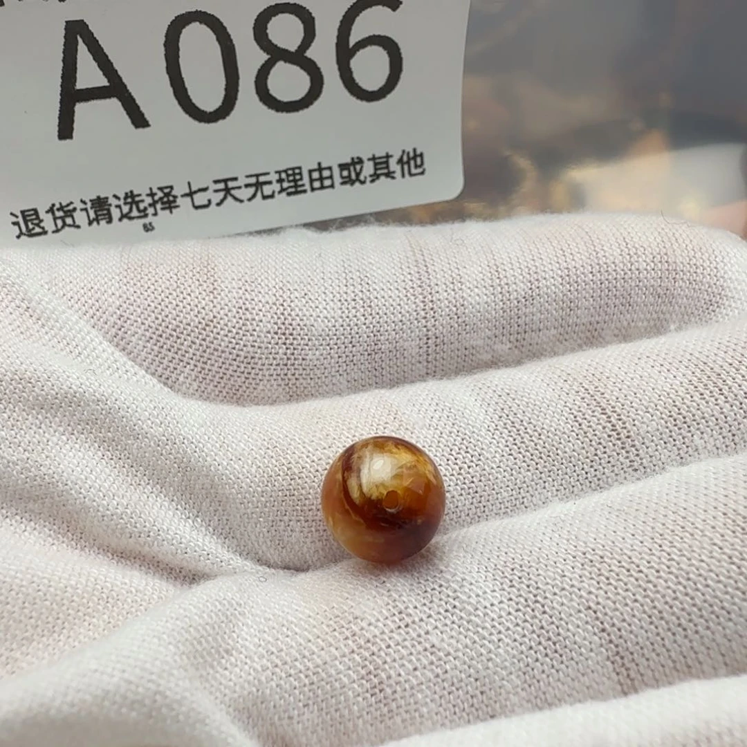 琥珀裸石未镶嵌是**子琥珀蜜蜡