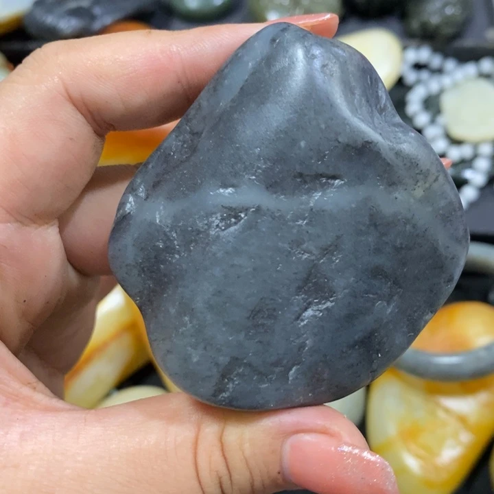 未镶嵌和田玉（糖玉）挂件